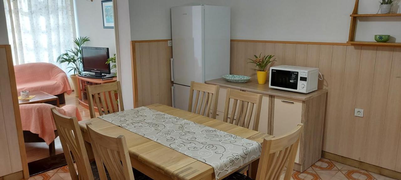 Apartmani Sladana Kampor Zewnętrze zdjęcie