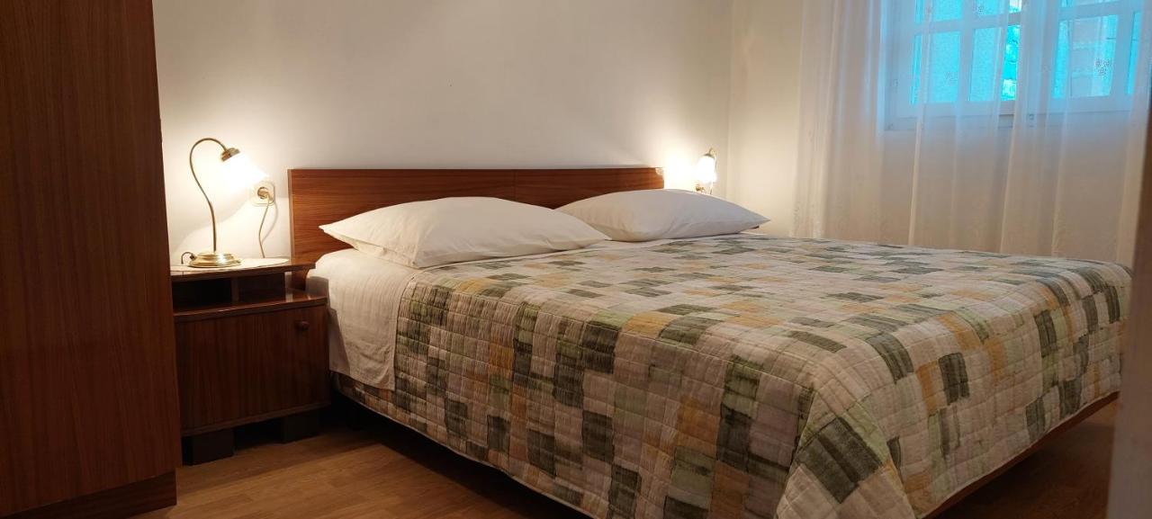 Apartmani Sladana Kampor Zewnętrze zdjęcie