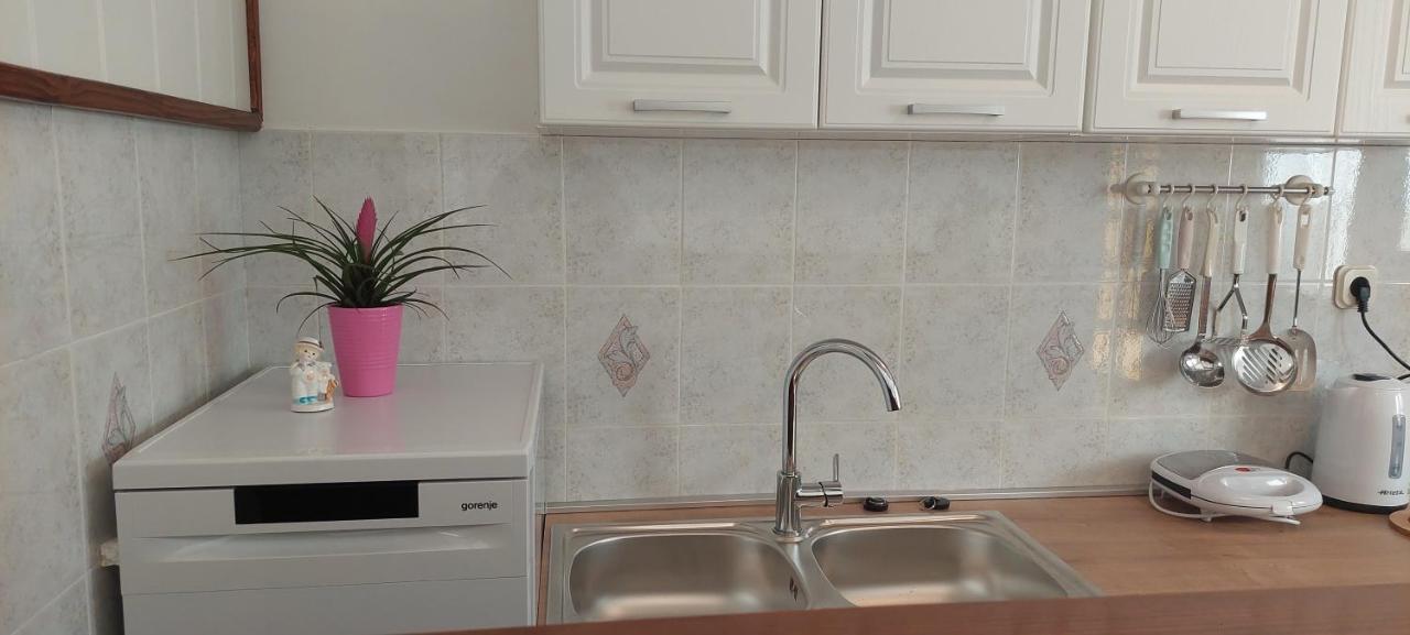 Apartmani Sladana Kampor Zewnętrze zdjęcie